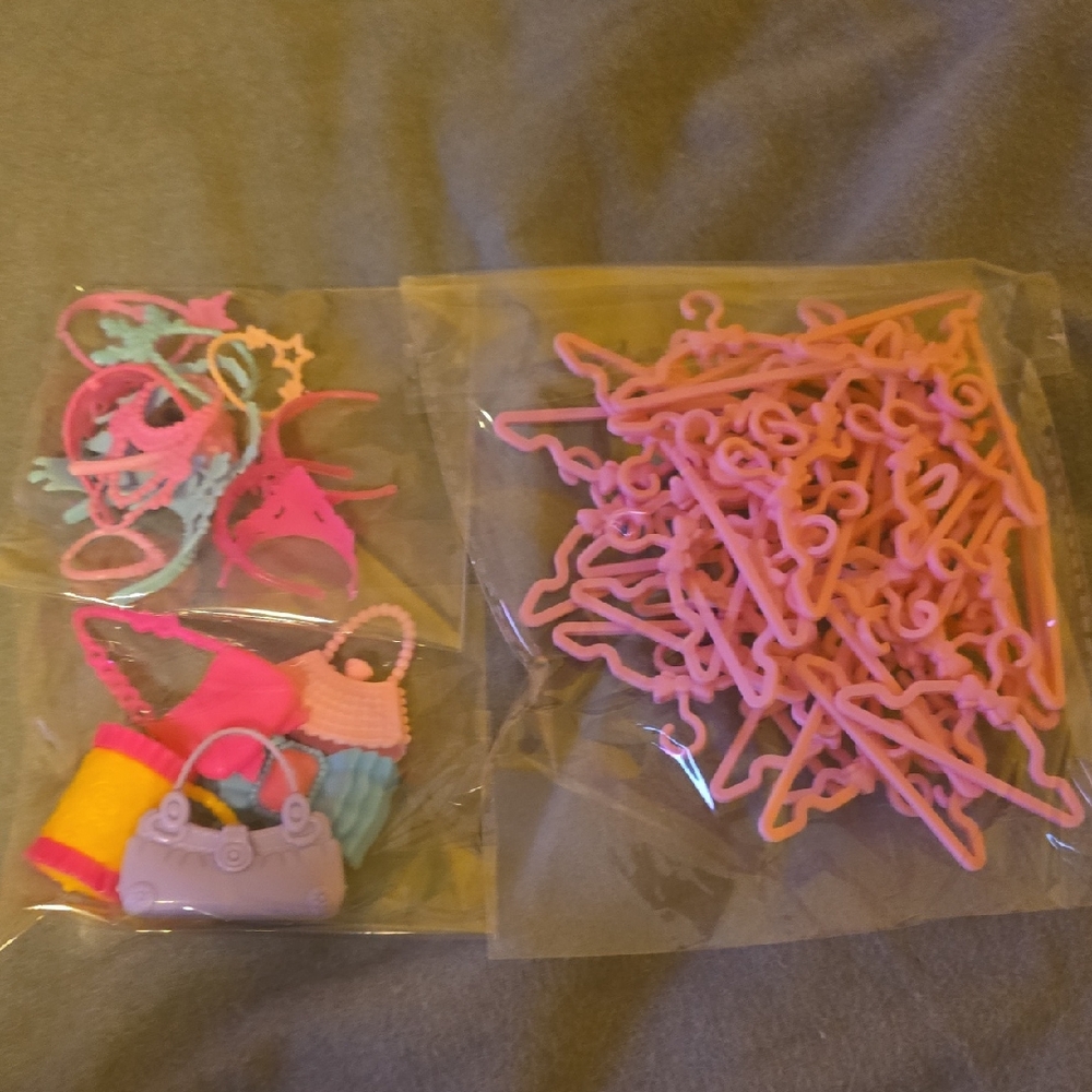 Barbie Doll Accessories Set